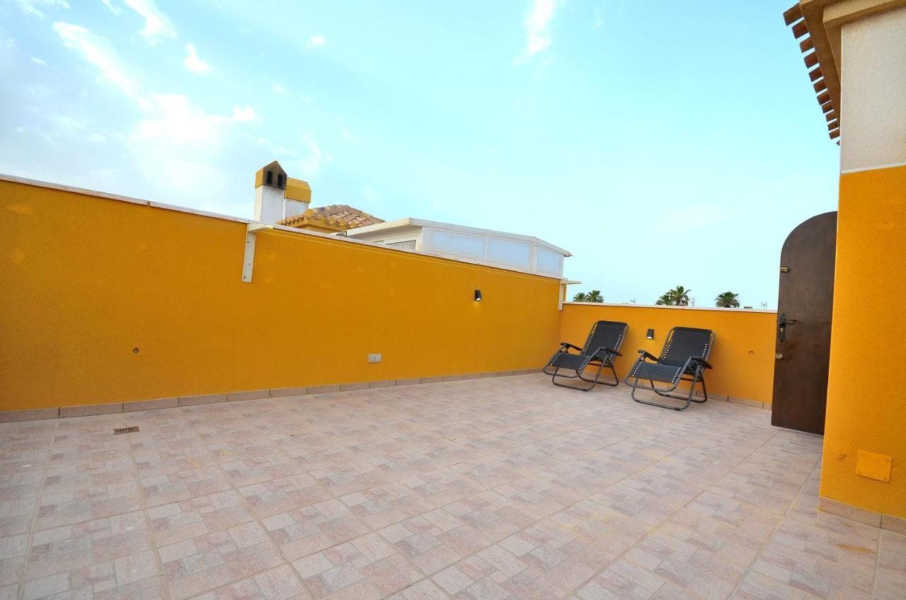 Agradable Adosado Con Piscina, Duchas Hidromasaje Villa Torrevieja Exterior photo