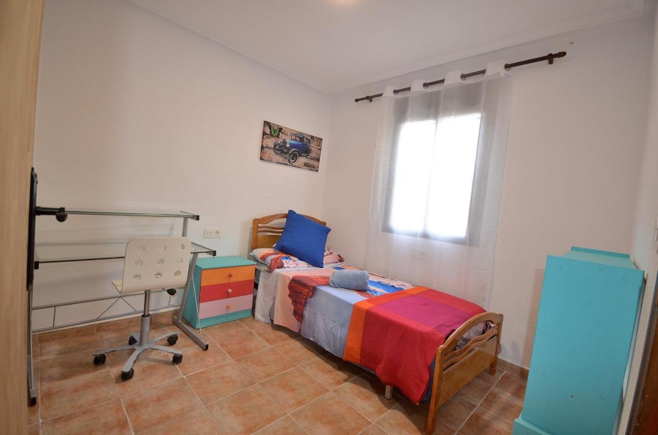 Agradable Adosado Con Piscina, Duchas Hidromasaje Villa Torrevieja Exterior photo