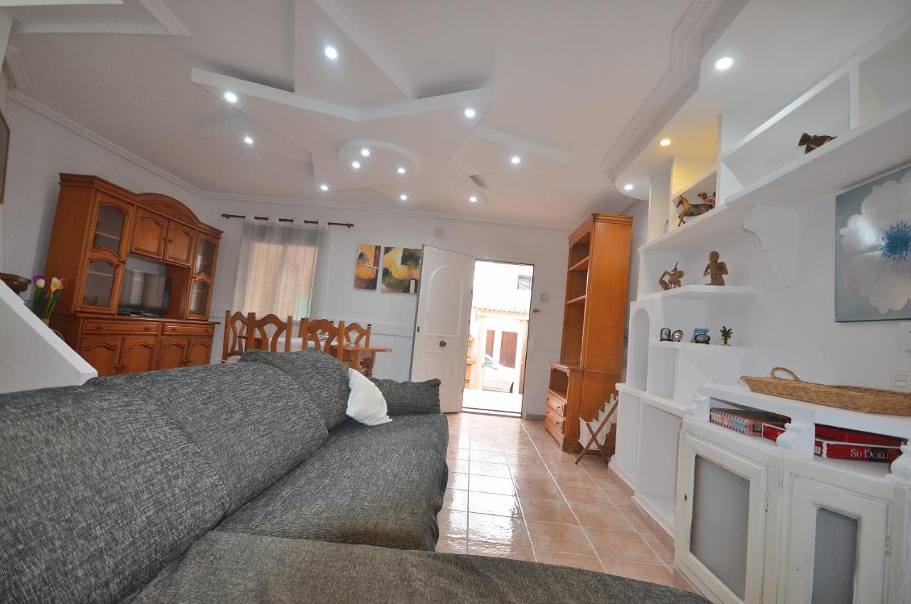 Agradable Adosado Con Piscina, Duchas Hidromasaje Villa Torrevieja Exterior photo